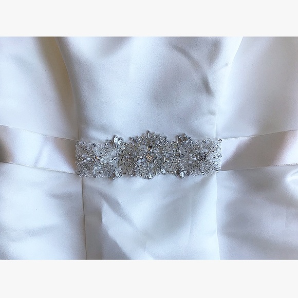 Strapless trumpet wedding dress - Picture 5 of 8